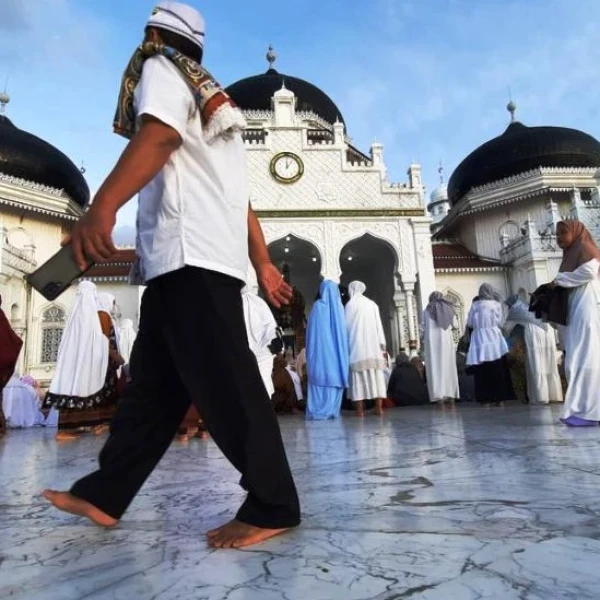 8 Hal yang Perlu Dilakukan Muslim di Hari Jumat