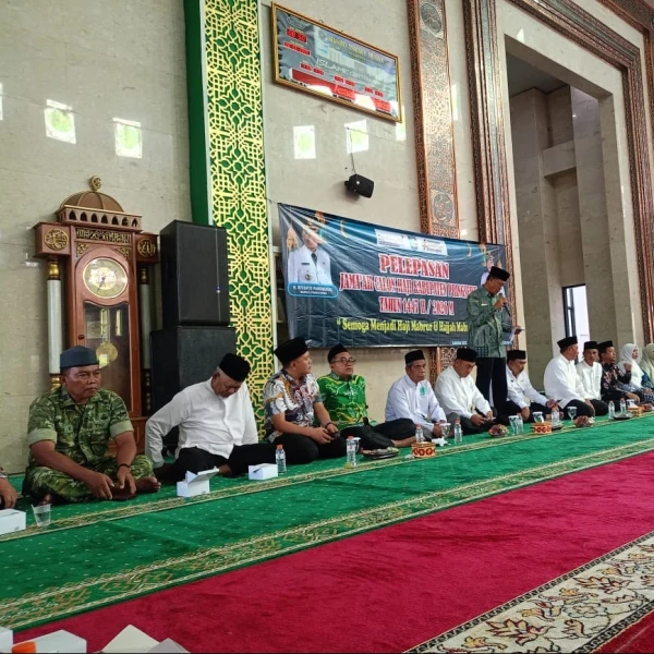 Jamaah Haji Pringsewu 2026 Dilepas, Ini Jamaah Tertua dan Termuda