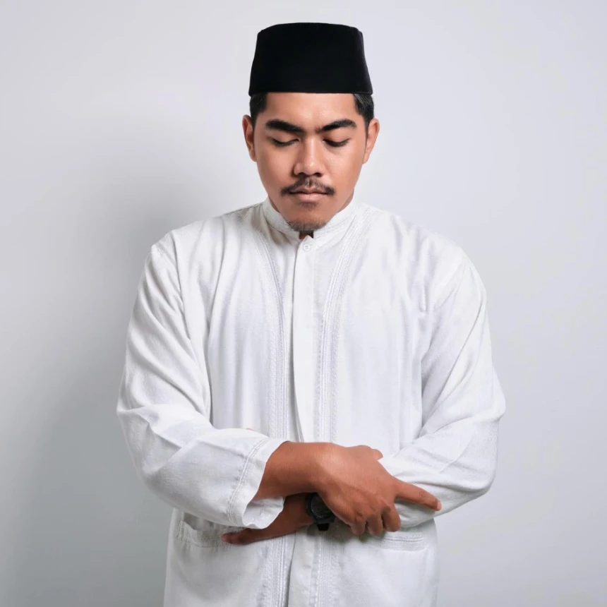 Hukum Lupa Menambah Rakaat Shalat dan Tata Cara Mengatasinya