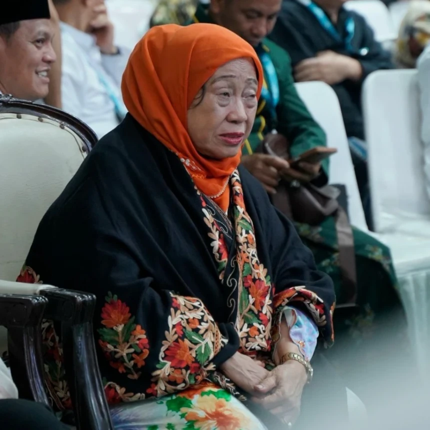 Meski Tak Lagi Muda, Nyai Machfudhoh Tetap Bertahan Pantau Pemilihan Rais Aam dan Ketum PBNU hingga Dini Hari
