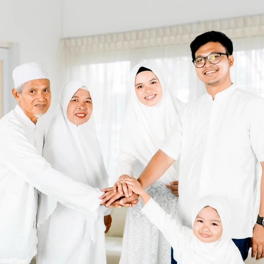Anak Sudah Dewasa: Masihkah Orang Tua Wajib Menafkahinya?
