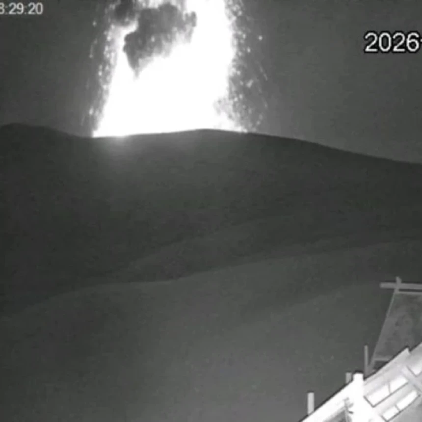 Status Gunung Anak Krakatau Siaga, Masyarakat Dilarang Beraktivitas dalam Radius 5 Km