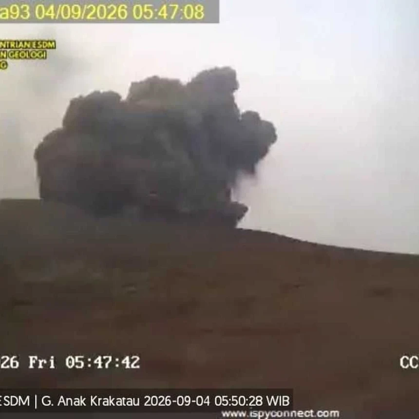 Penerbangan Soetta Ditutup Sementara Imbas Sebaran Abu Vulkanik Erupsi Gunung Anak Krakatau
