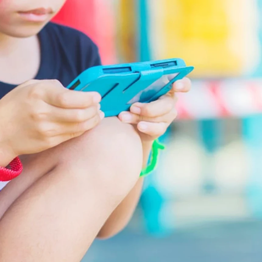 Anak Anda Kecanduan Game Online? Hati-Hati Begini Akibatnya