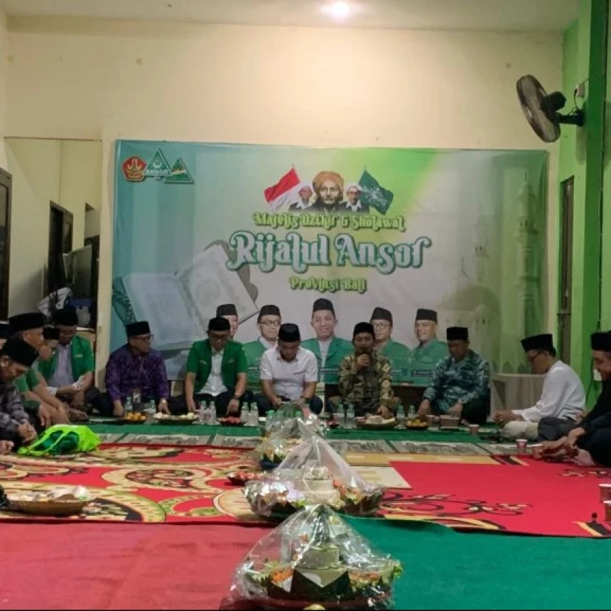 Jelang Ramadhan, Muslim di Bali Gelar Tradisi Megengan hingga Megibung