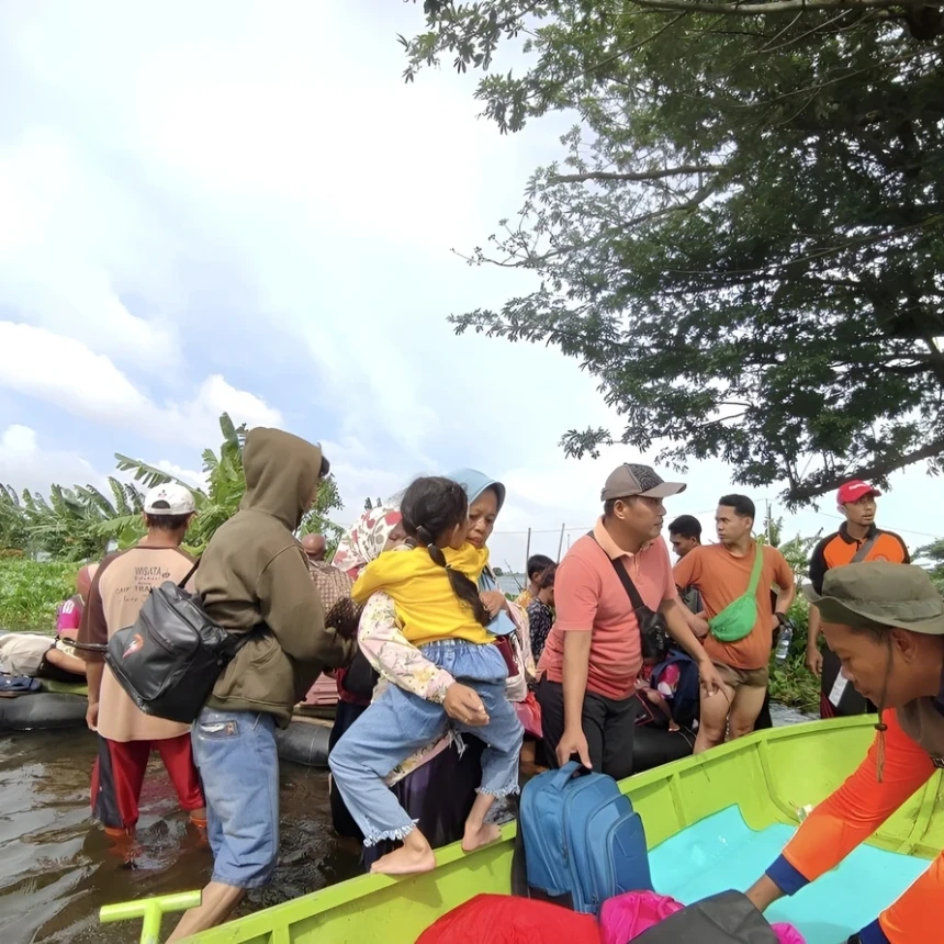 Gerak Cepat Tim NU Peduli Tangani Banjir di Kudus, Galang Donasi Bantu Warga Terdampak