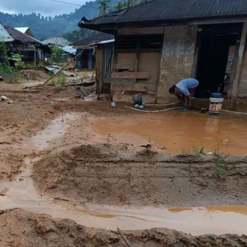150 Warga Mengungsi Akibat Banjir Bandang di Tapanuli Tengah