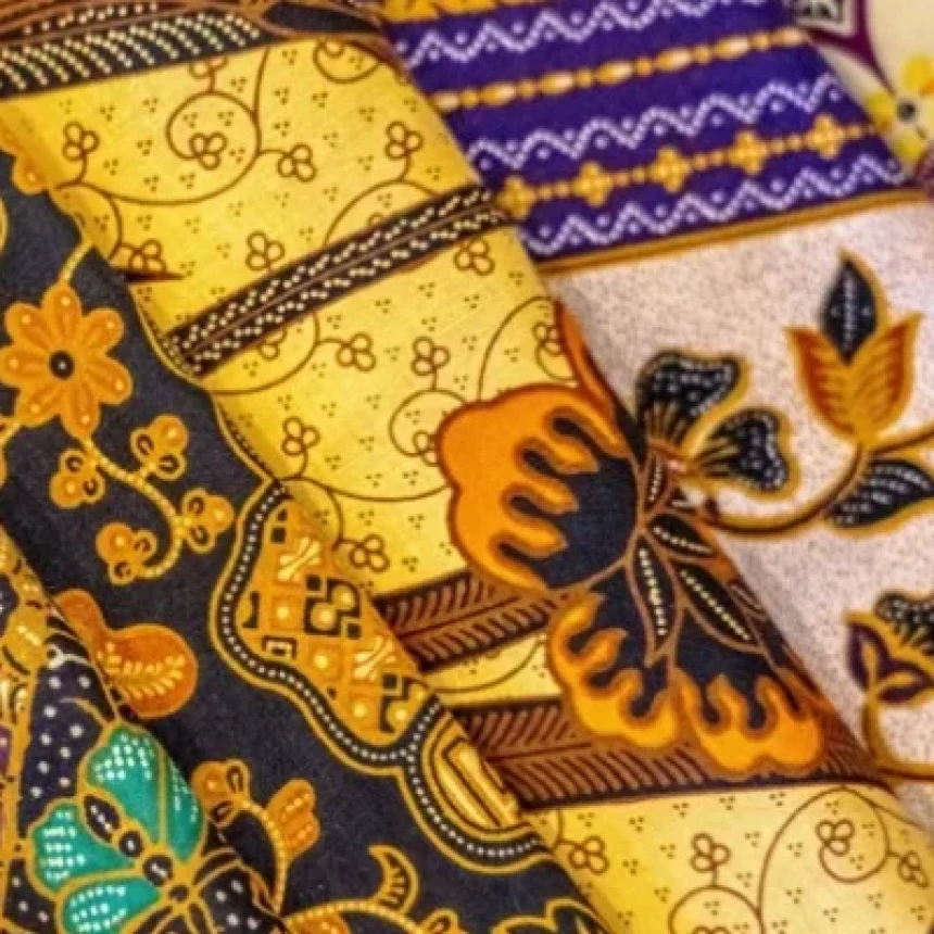 Batik di Mata Generasi Z: Identitas Indonesia yang Harus Terus Dijaga
