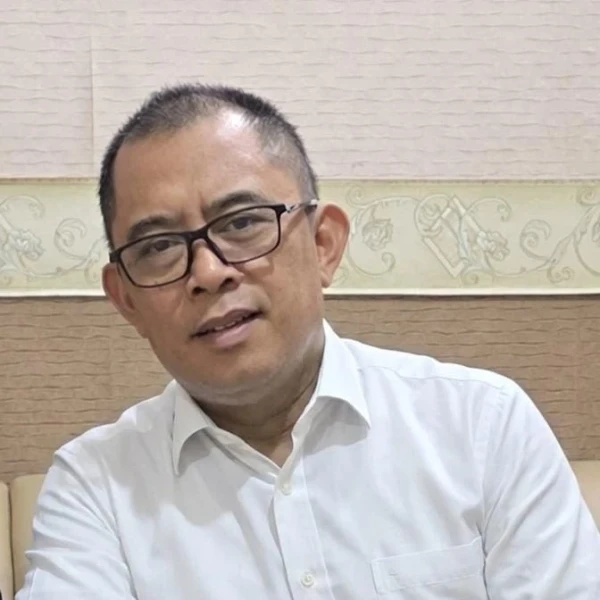 Ramadhan: Belajar Menyembah dan Bersandar