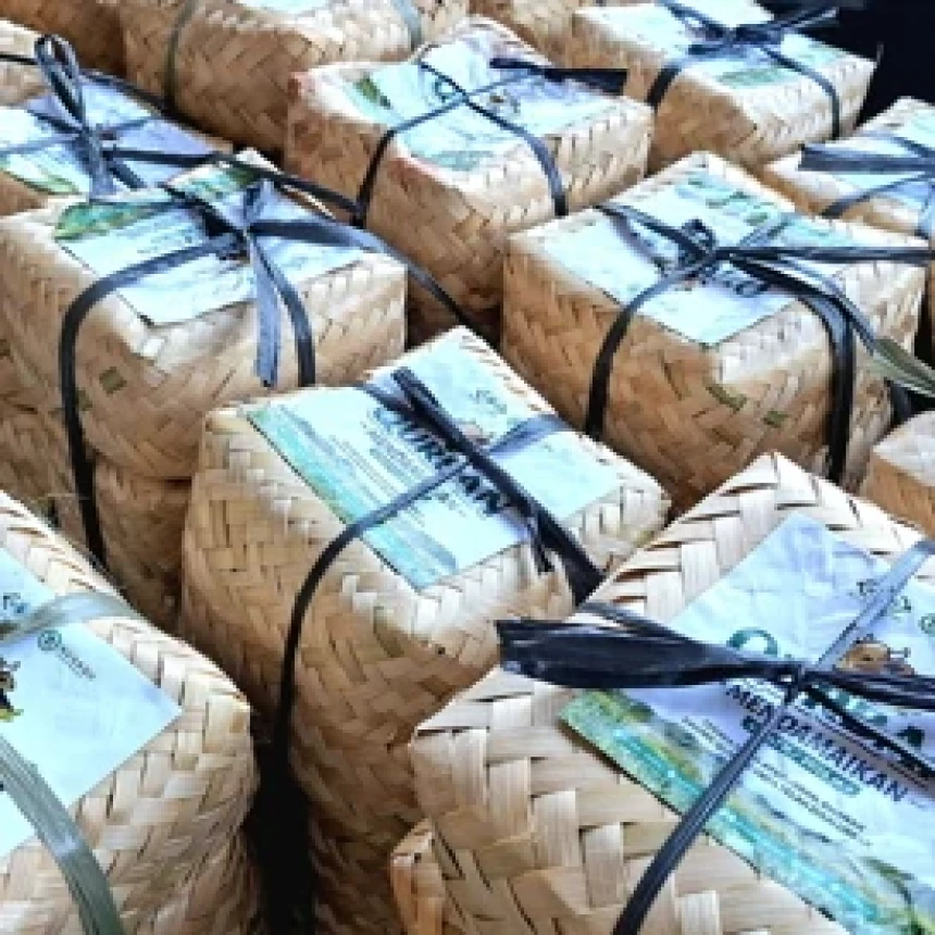 LAZISNU Terus Dorong Kurban Ramah Lingkungan dengan Besek dan Daun
