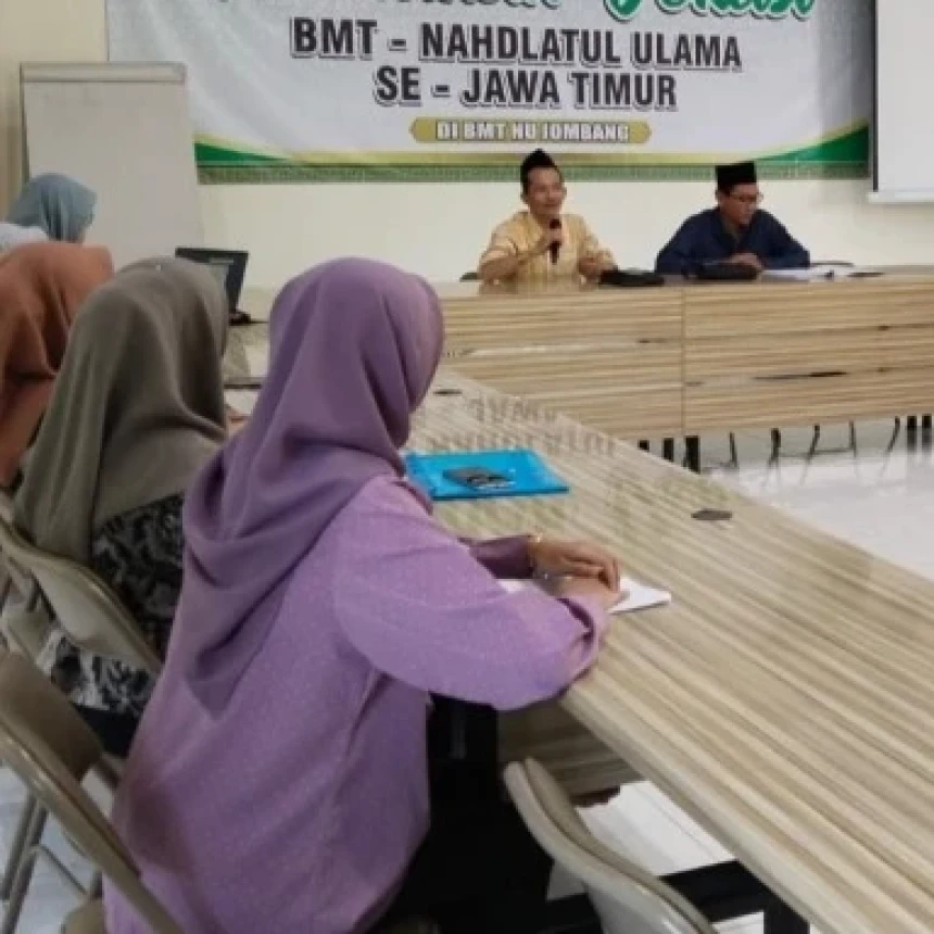 BMT NU Jombang Beri Karyawan Beasiswa Pendidikan, Bersiap Terapkan Standarisasi Kompetensi