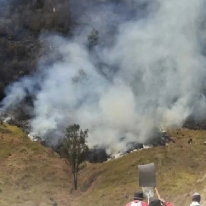 Karhutla Kepung Gunung Bromo, 120 Hektare Lahan Terbakar dan Wisata Ditutup Sementara