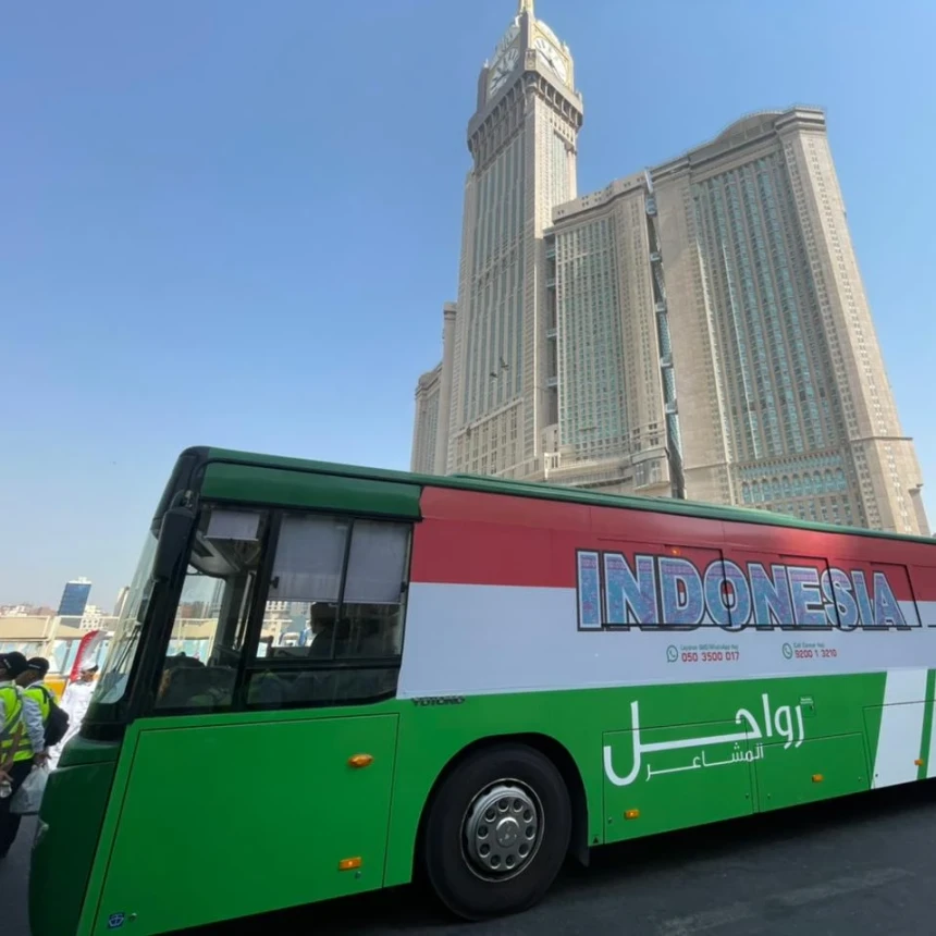 24 Jam Penuh, Bus Shalawat dan Petugas Siap Layani Jamaah di Makkah