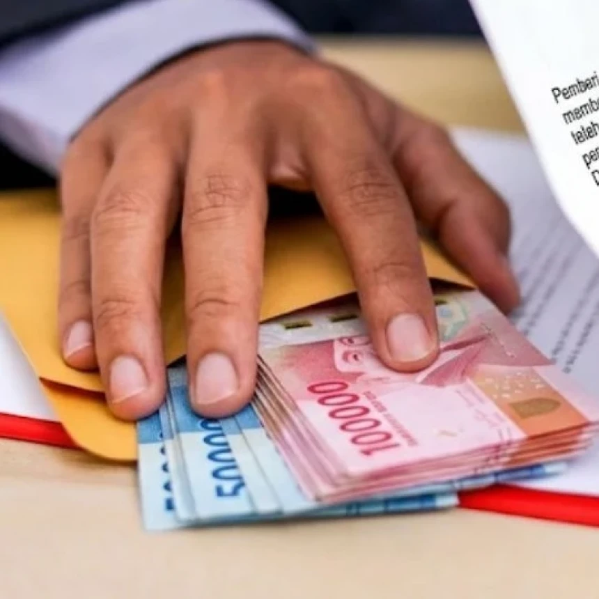 Hukum Memakan Gaji Buta