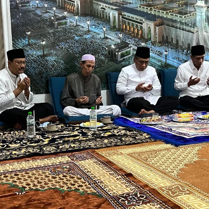 Kunjungi Nurul Jadid dan Genggong, Gus Yahya Ungkap Jaringan Internasional Gus Dur hingga Muktamar Fiqih Peradaban