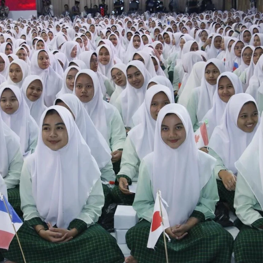 Pesantren Internasional dan Bahasa Indonesia:  Tantangan Menjaga Identitas Bangsa