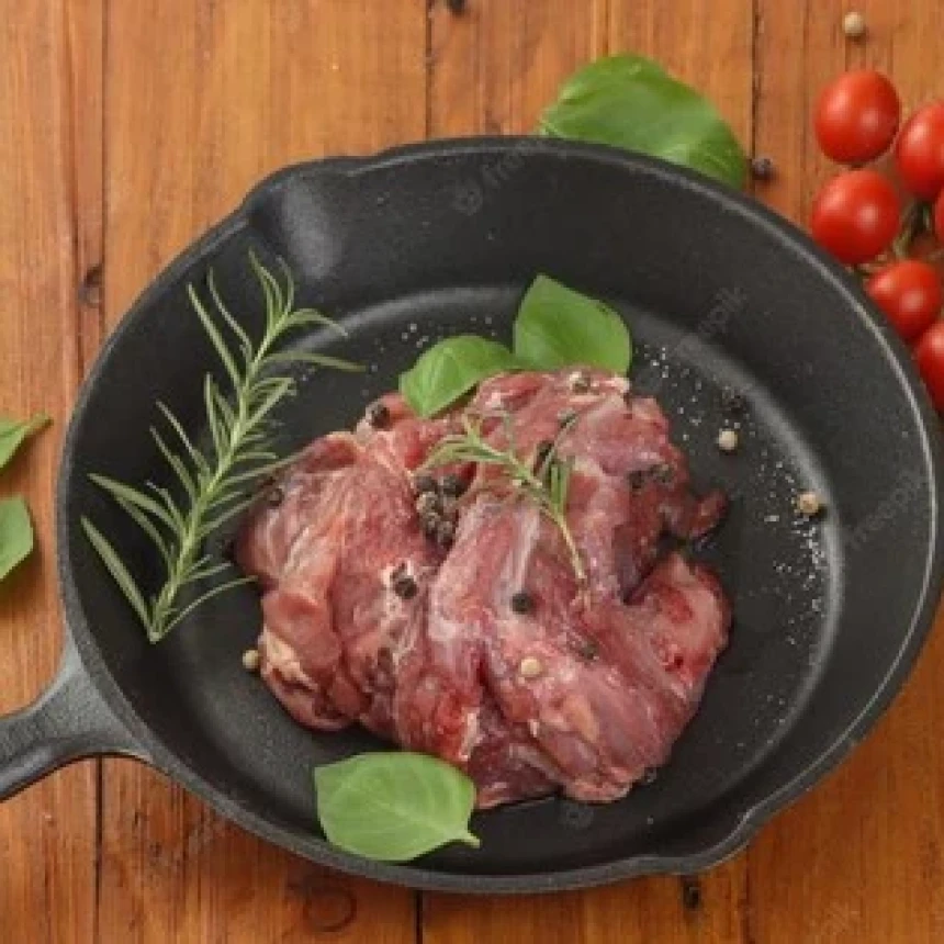 6 Cara Daging Kambing Nggak Bau Perengus dan Empuk Tanpa Panci Presto