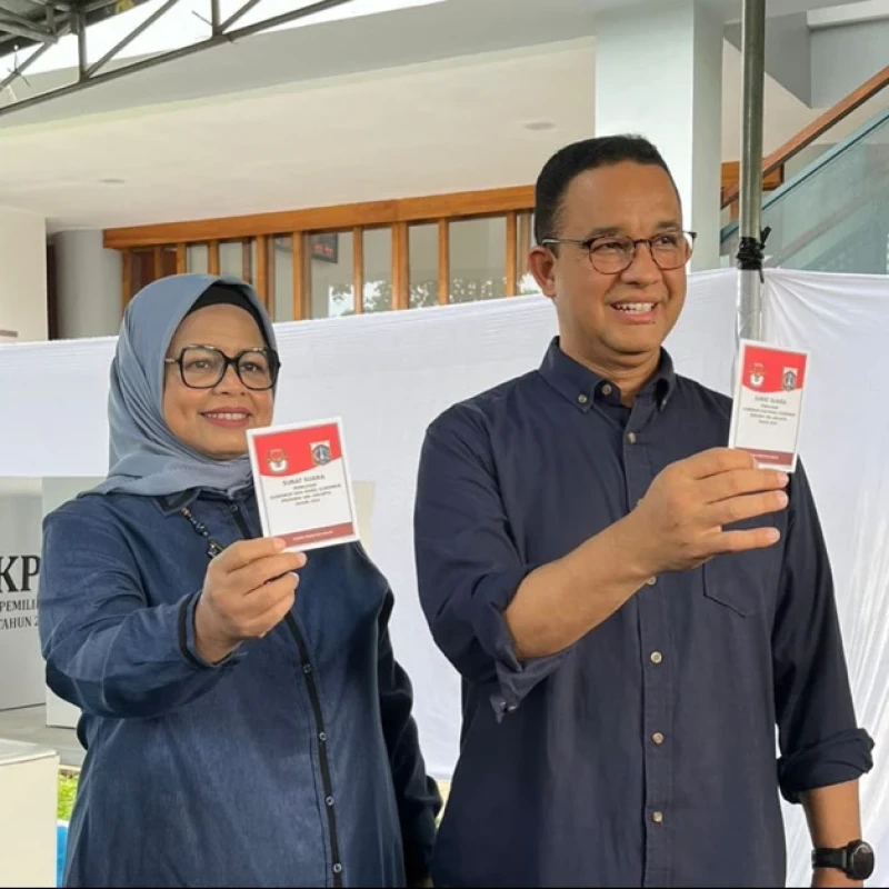 Nyoblos di TPS 029 Lebak Bulus, Anies Baswedan Ajak Warga Tunaikan Hak Pilih