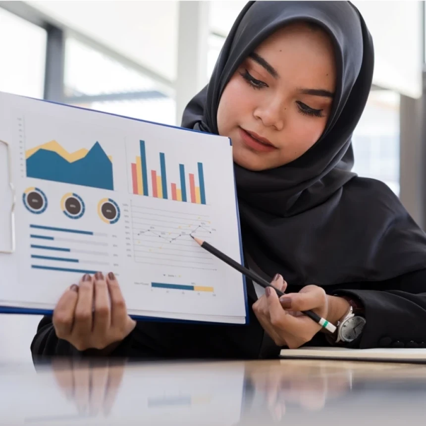 IHSG Tertekan, Ekonom UGM Soroti Krisis Transparansi Pasar Modal Indonesia