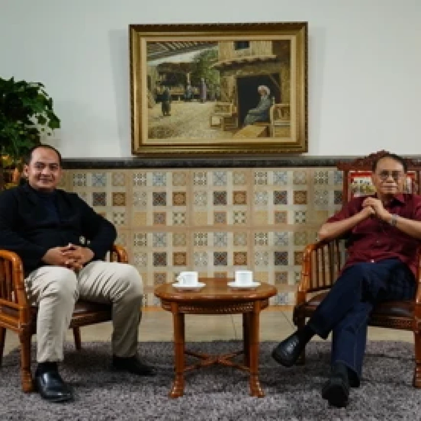 Saksikan Bincang Muktamar Ke-35 NU dalam Program Menjadi Indonesia Bersama Fachry Ali Malam Ini