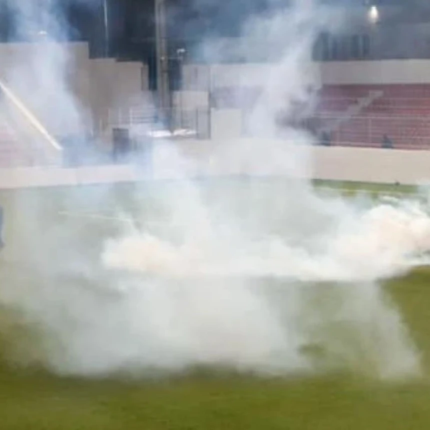 Israel Bubarkan Pertandingan Sepak Bola Palestina dengan Gas Air Mata