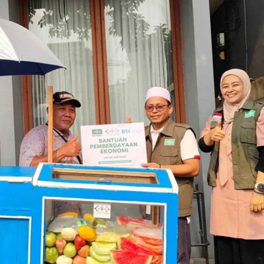 Kehilangan Gerobak Usaha akibat Kebakaran Manggarai Jaksel, Hartono Dapat Bantuan NU Care-LAZISNU 