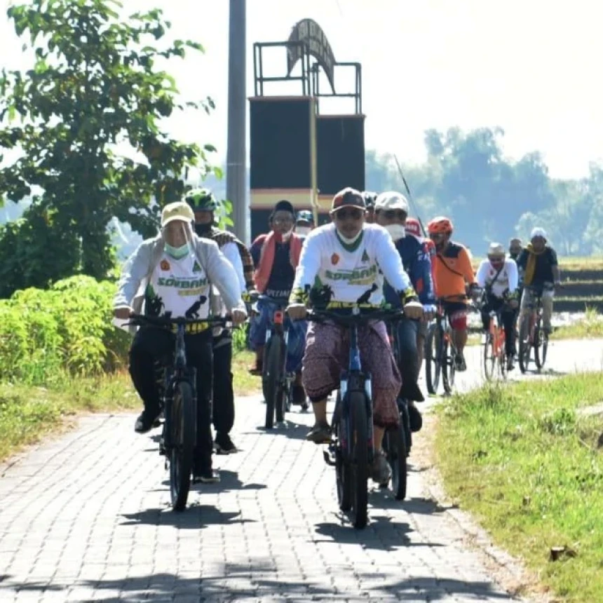Sejumlah Gus di Pasuruan Pilih Gowes menuju Gelora Delta Sidoarjo