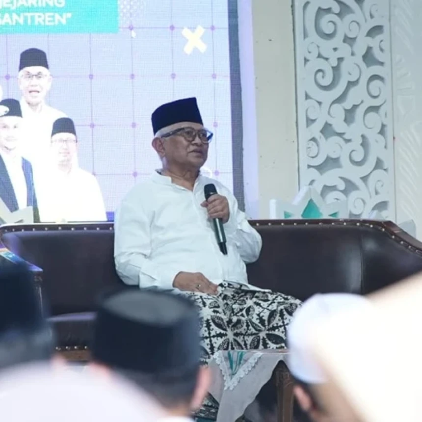 Gus Mus: Pesantren Bukan Sekadar Tempat Transfer Ilmu, tapi Pendidikan Karakter