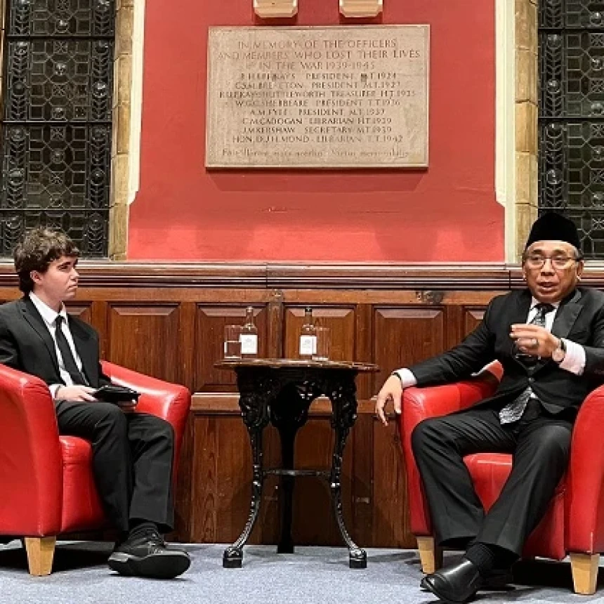 Di Universitas Oxford, Gus Yahya: Konsep Perdamaian NU Jaga Persatuan Indonesia