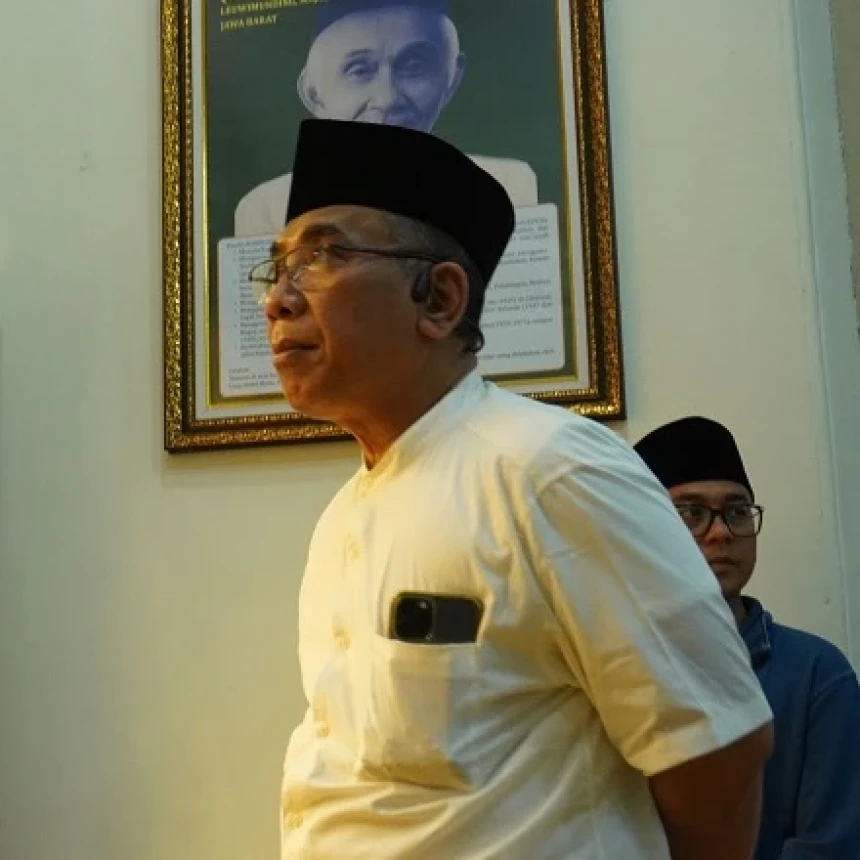 Gus Yahya Kunjungi Gedung PBNU Pertama di Surabaya