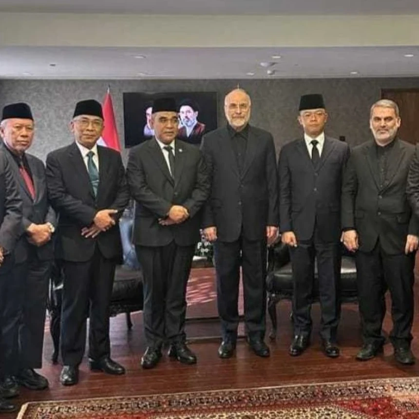 Gus Yahya: Delegasi Indonesia ke Iran Sampaikan Belasungkawa dan Dorong Perdamaian