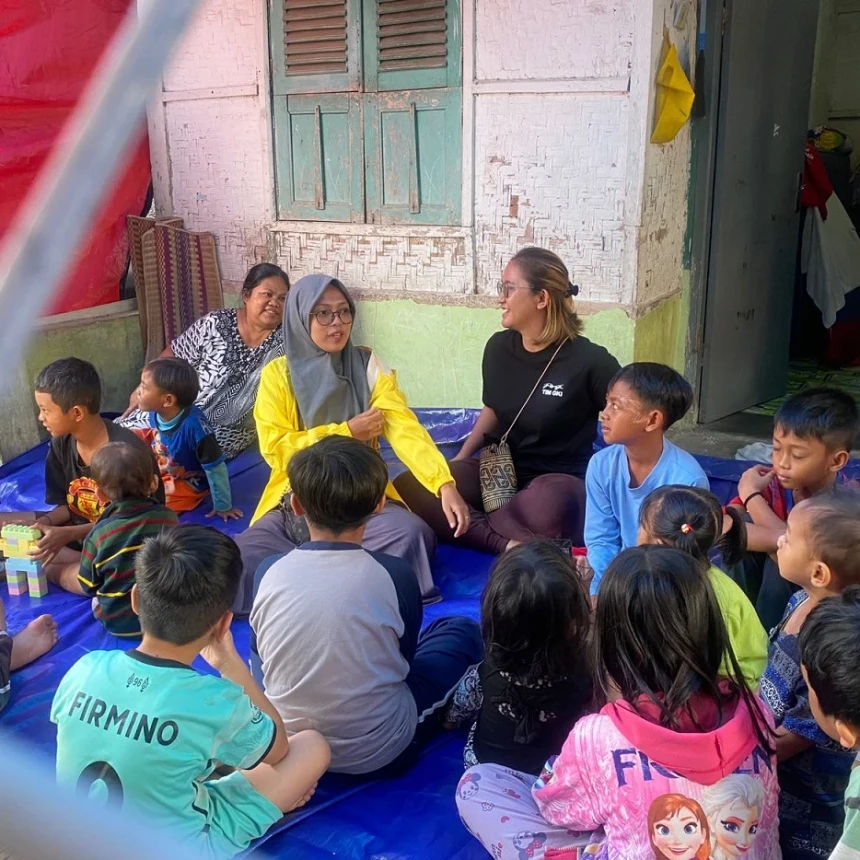 Gusdurian Peduli Bersama GKI Cianjur Hibur Anak-Anak Korban Gempa di Pengungsian
