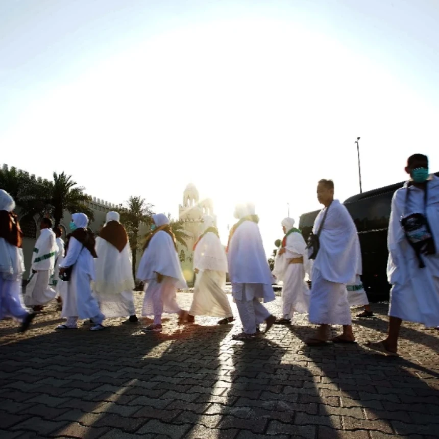 Tafsir Surat Al-Baqarah Ayat 203: 3 Makna ‘Dzikir pada Hari Terbatas’ dalam Ibadah Haji