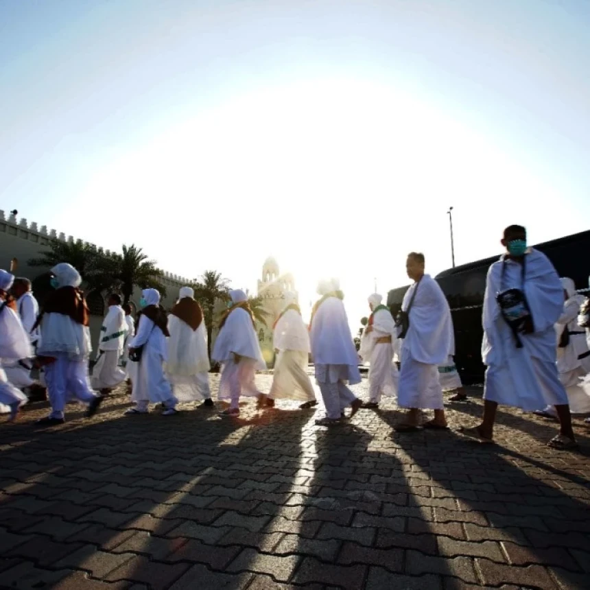 Menunaikan Ibadah Haji sampai Berkali-kali, Bagaimana Hukumnya?
