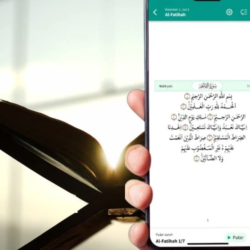 Membaca Mushaf saat Shalat, Kapan Bacaan Boleh Dikeraskan?