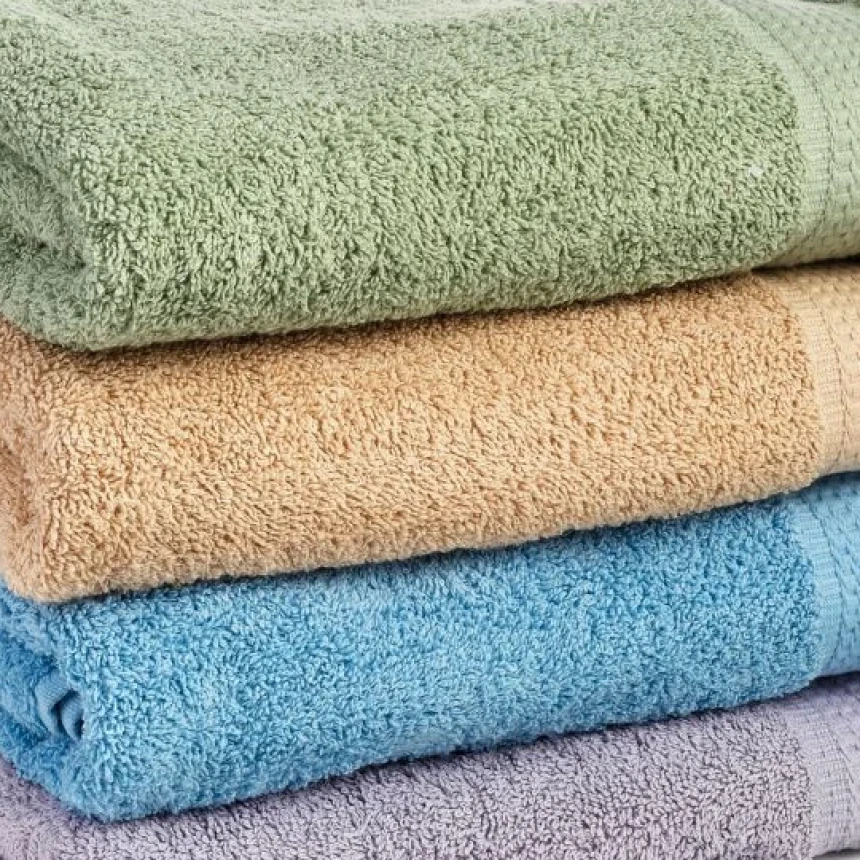 Terkena Percikan Air Kloset Bercampur Najis, Apakah Badan dan Handuk Ikut Najis?
