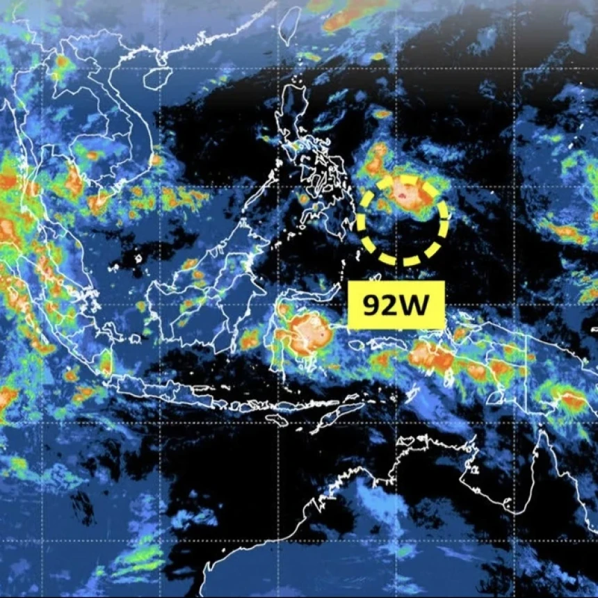 BMKG Ungkap Bibit Siklon 92W Picu Ancaman Cuaca Ekstrem Meluas di Indonesia
