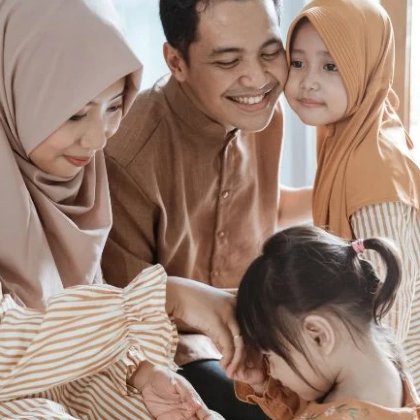Pentingnya Parenting Anak di Era Gadget dan Media Sosial 