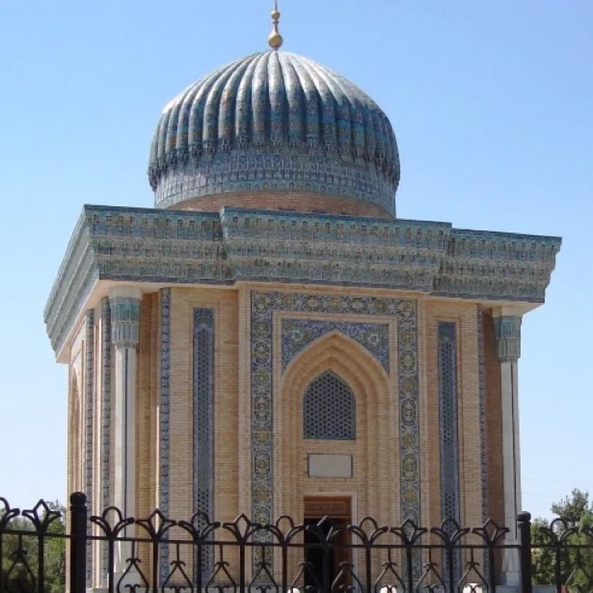 Minat Jadi Imam Masjid di UEA? Ikuti Seleksinya di Kemenag