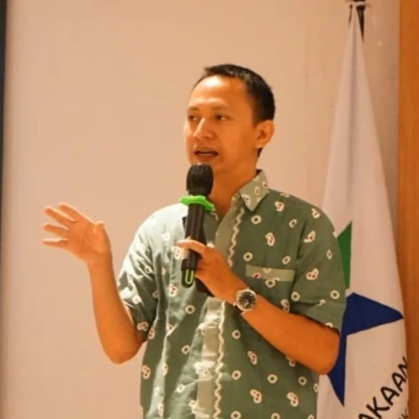 Guru Honorer Non-ASN Penyelamat Pembelajaran di Tengah Krisis dan Ketimpangan Guru ASN