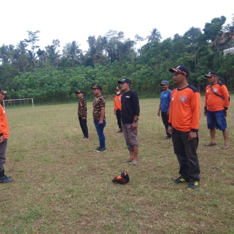 Jelang Upacara, Panitia Hari Santri di Wonosalam Geladi Bersih