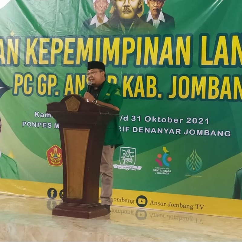 Meski Diguyur Hujan, PKL Ansor Jombang Berjalan Khidmat