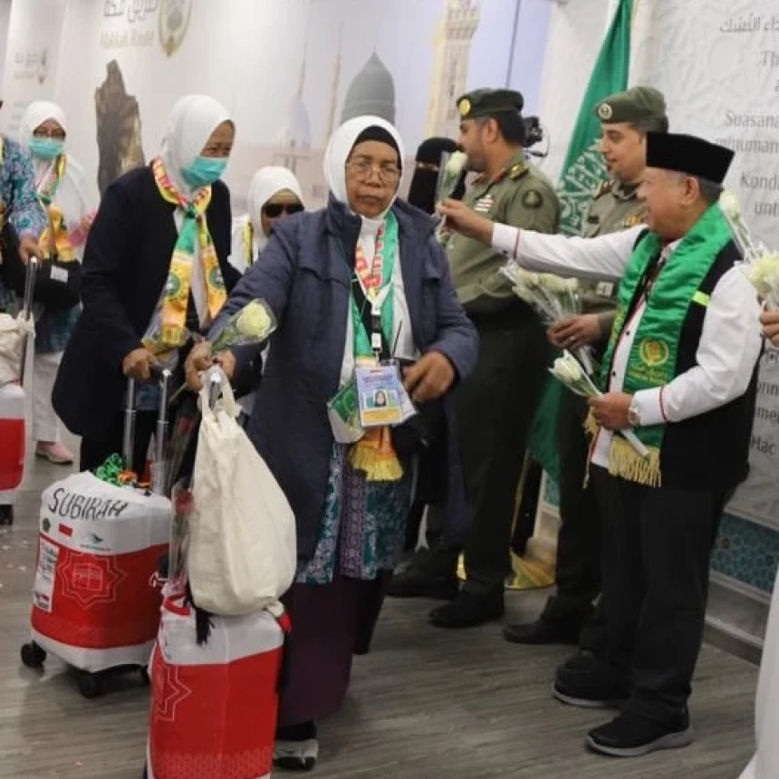 390 Jamaah Haji Indonesia Kloter Pertama Tiba di Madinah