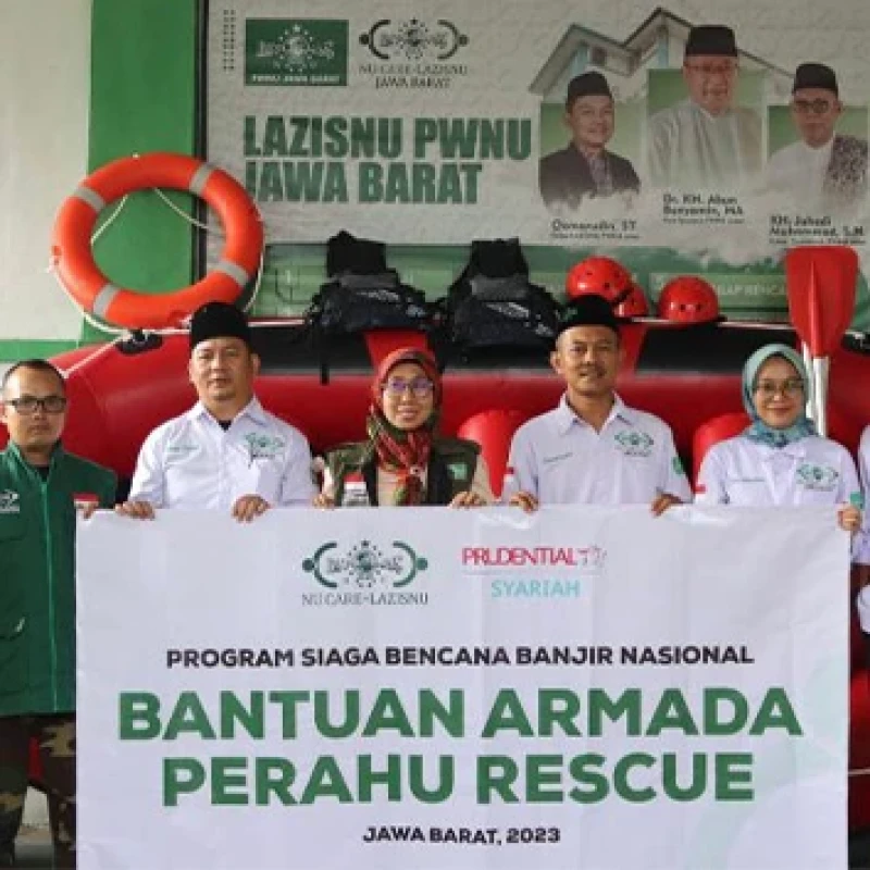 PBNU Serahkan Bantuan Perahu Rescue ke LAZISNU Jawa Barat 