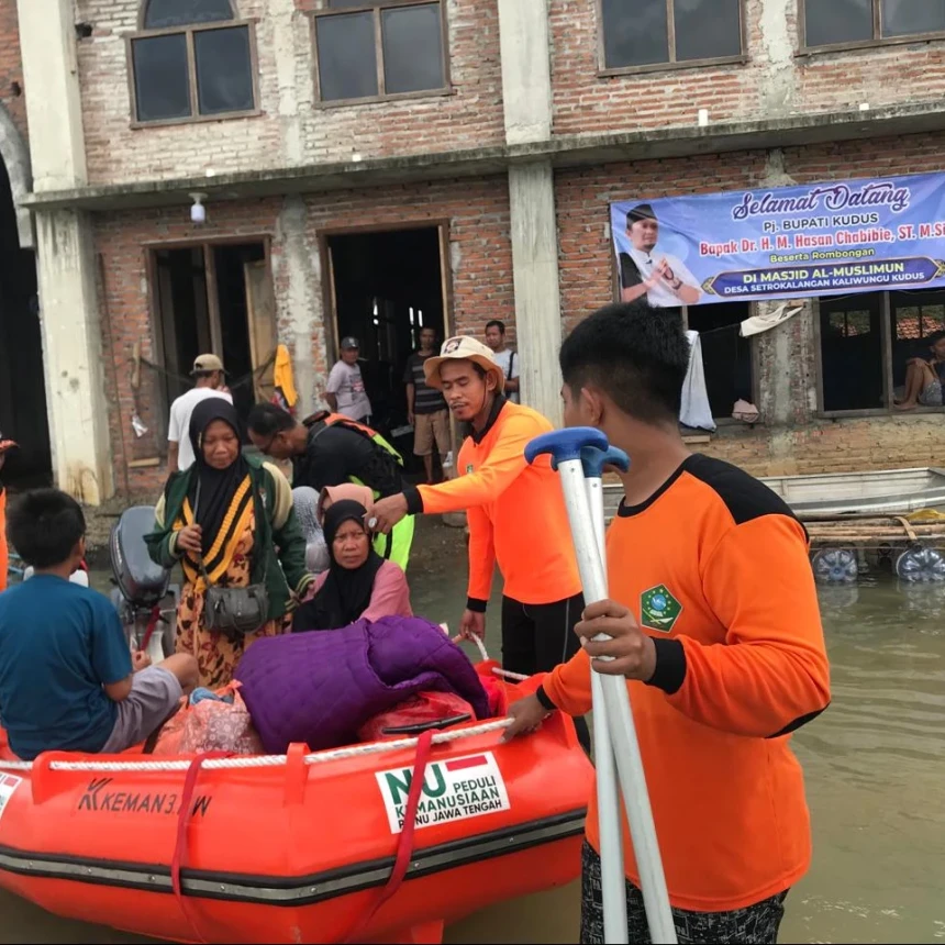 Kondisi Terkini Banjir Kudus, Relawan NU Terus Bergerak Lakukan Penanganan