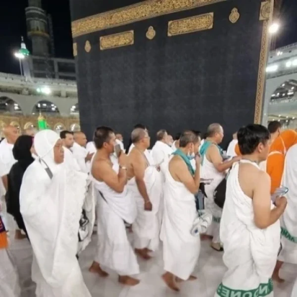 Solusi Wanita Haid saat hendak Jalani Tawaf Rukun