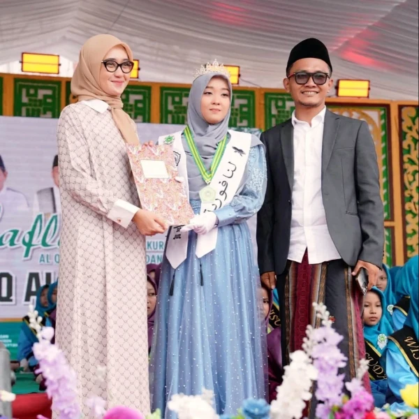 Haflah Khataman Al-Qur’an PPTQ Al Qudsiyyah Mesuji, Wagub Jihan Beri Hadiah Umrah Gratis