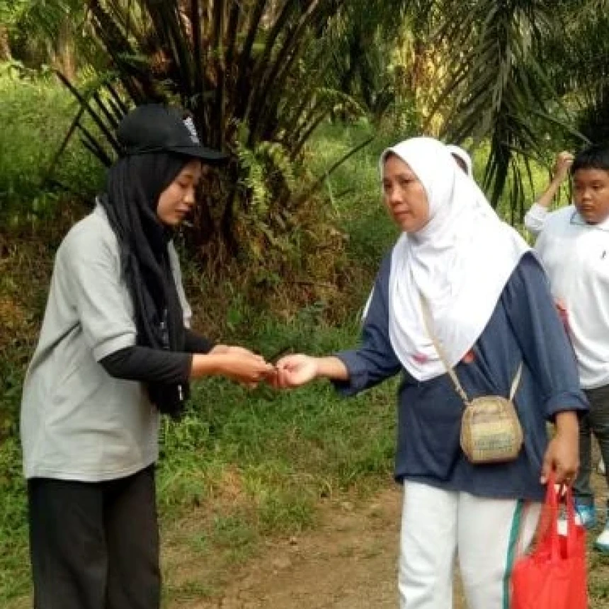 KKN Mahasiswa Unusia Bantu Pelaksanaan Jalan Sehat HUT RI di Kemang Bogor