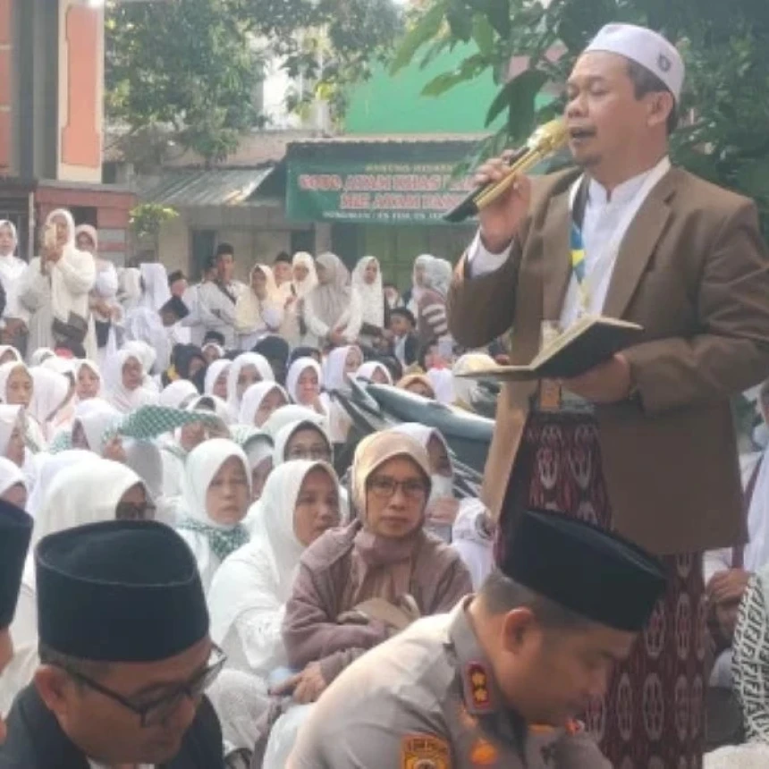 Jamaah Seribu Rebana Jombang Ziarah ke Bangkalan, Doakan Kesuksesan Muktamar Ke-35 NU