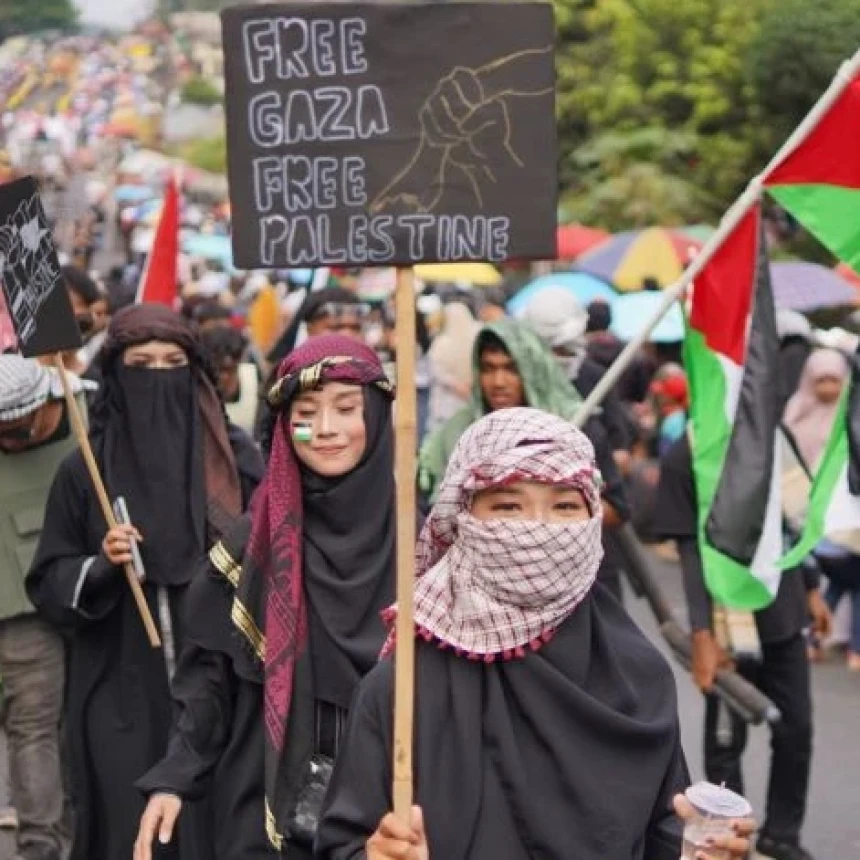 Karnaval di Batang Tunjukkan Aksi Bela Palestina, Rayakan Kemerdekaan dengan Solidaritas Global